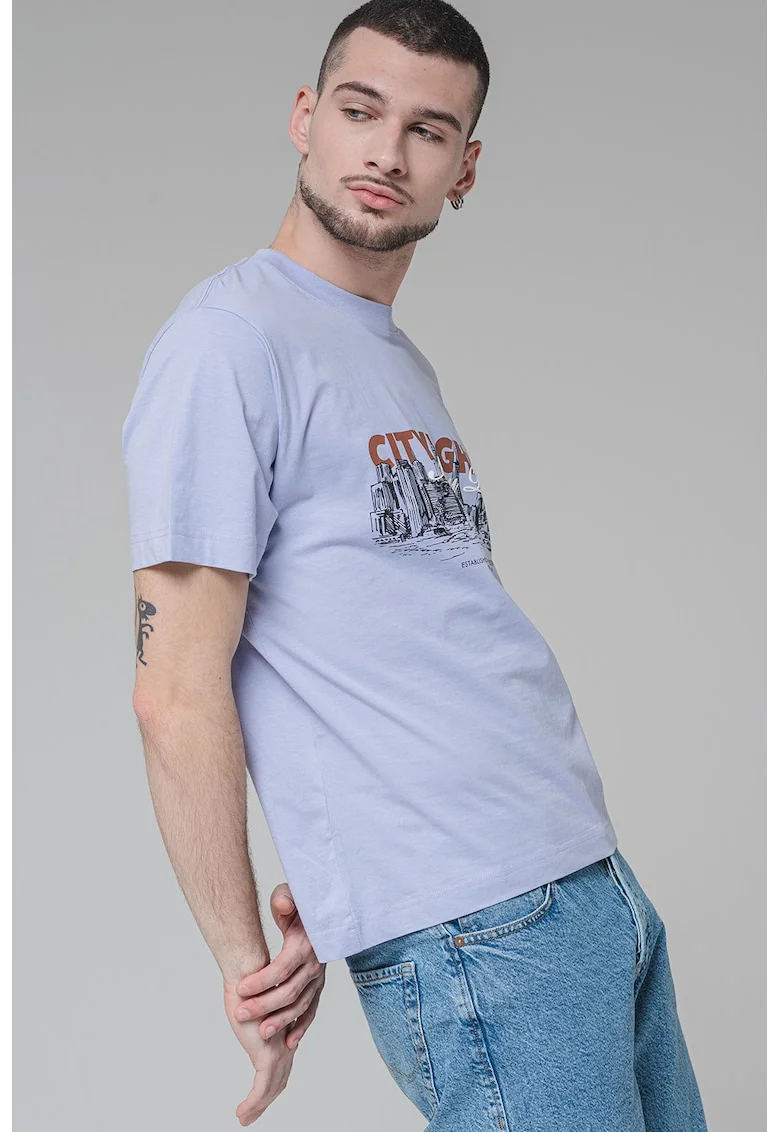 Tricou cu model grafic si decolteu la baza gatului, Lila
