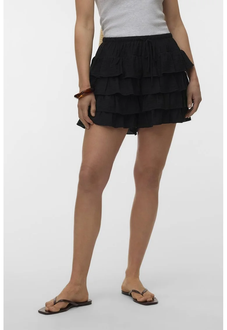 Pantaloni scurti cu model stratificat si volane, Negru