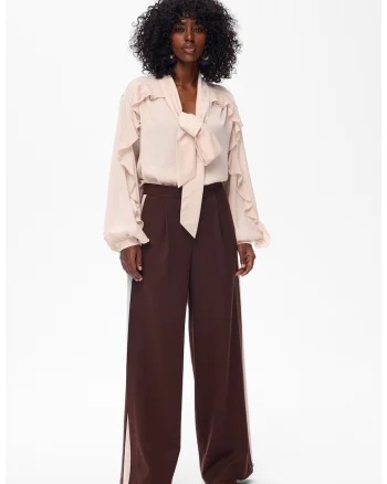 Pantaloni cu croiala ampla si design in doua culori