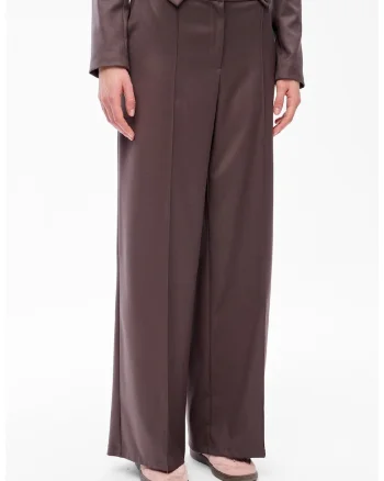 Pantaloni Emma cu talie inalta.