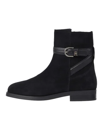 Ghete de piele intoarsa, Negru