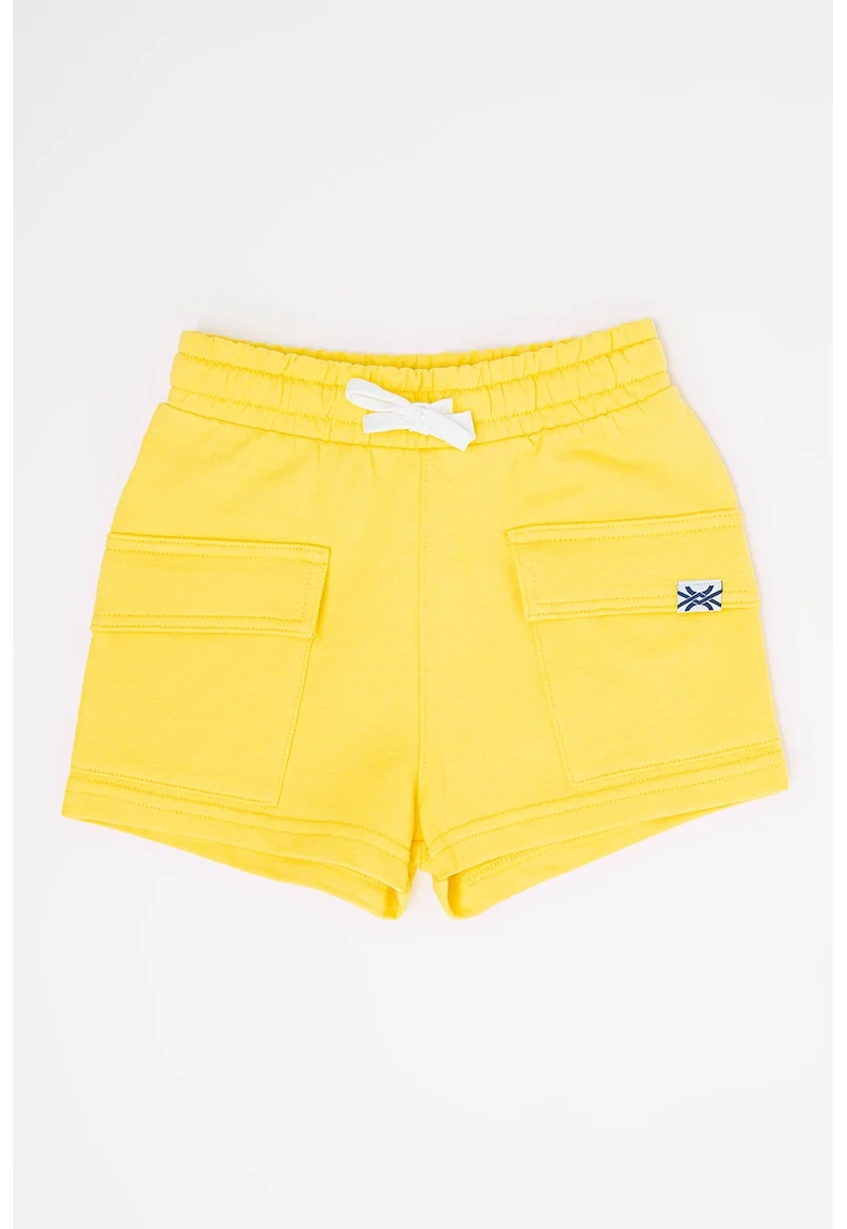 Pantaloni scurti cu snur si buzunare, Galben