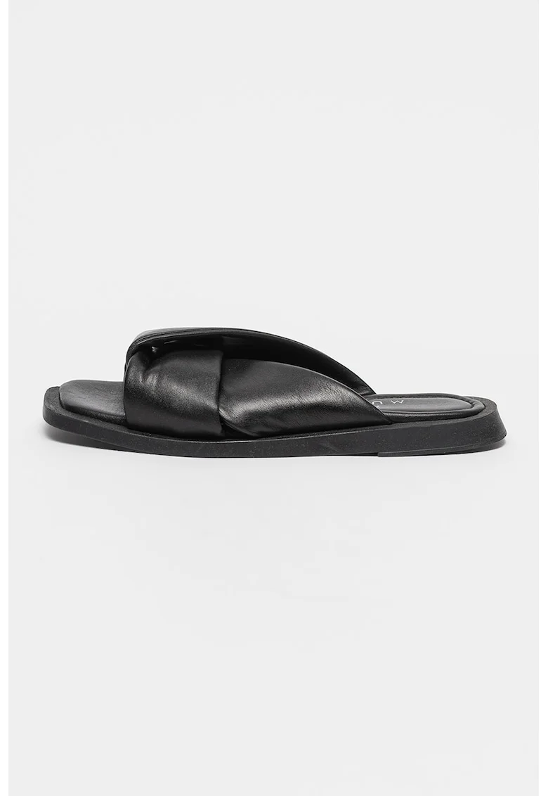 Papuci de piele, Negru