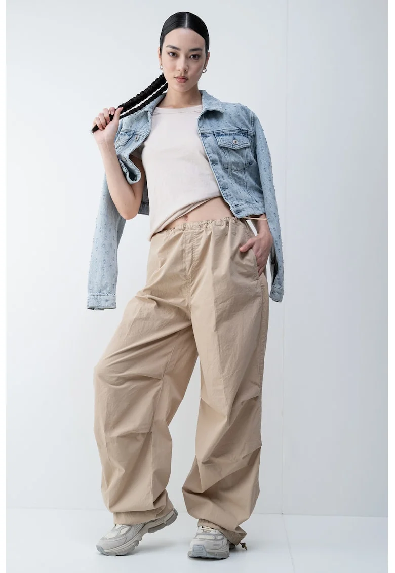 Pantaloni lejeri Hafisa, Maro nisip