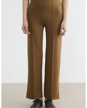 Pantaloni slim fit cu slituri la terminatie, Maro