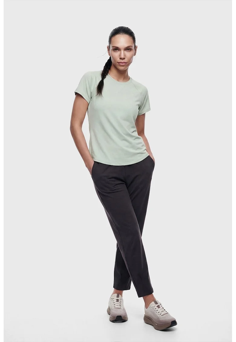 Tricou cu maneci raglan si terminatie rotunjita, Verde pal