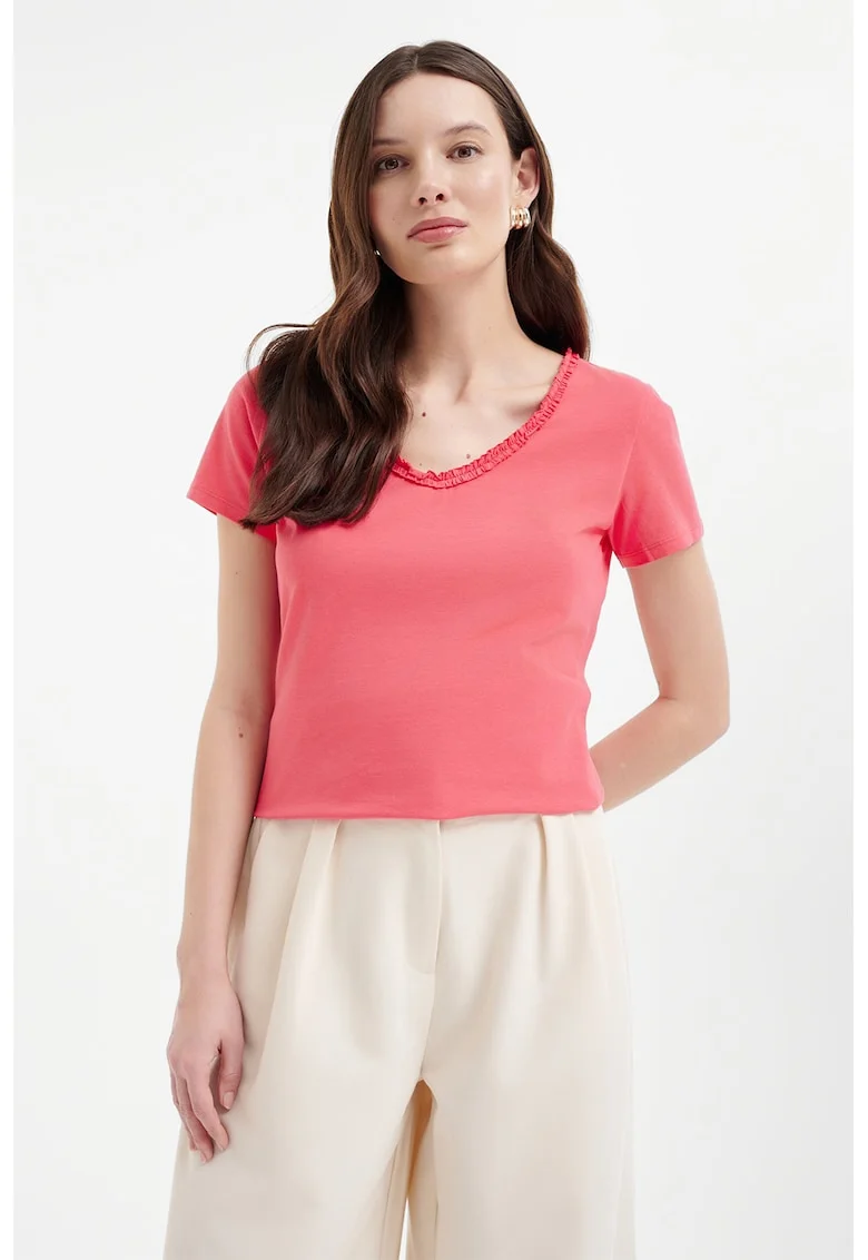 Tricou cu decolteu in V si volane, Coral