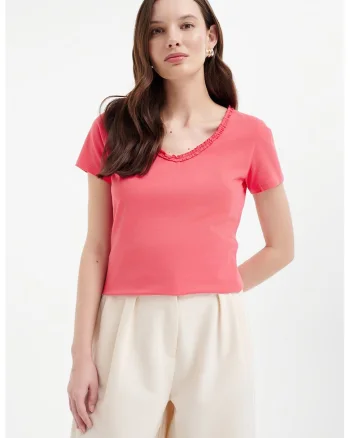 Tricou cu decolteu in V si volane, Coral