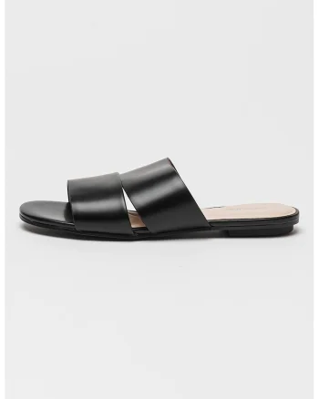 Papuci din piele, Negru
