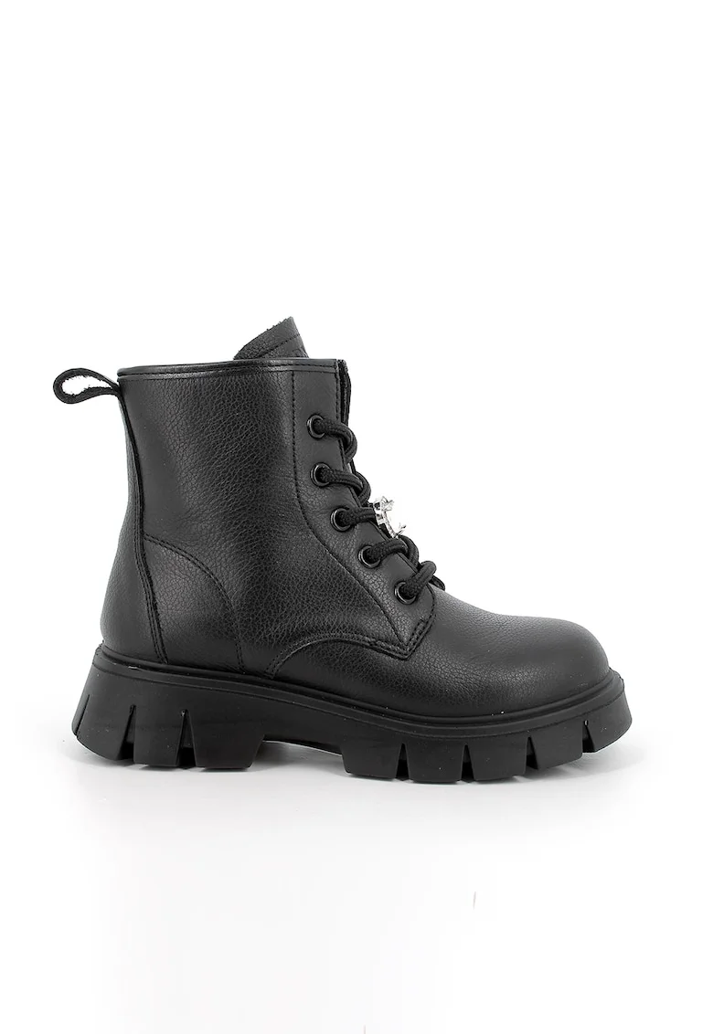 Ghete de piele cu aspect masiv, Negru