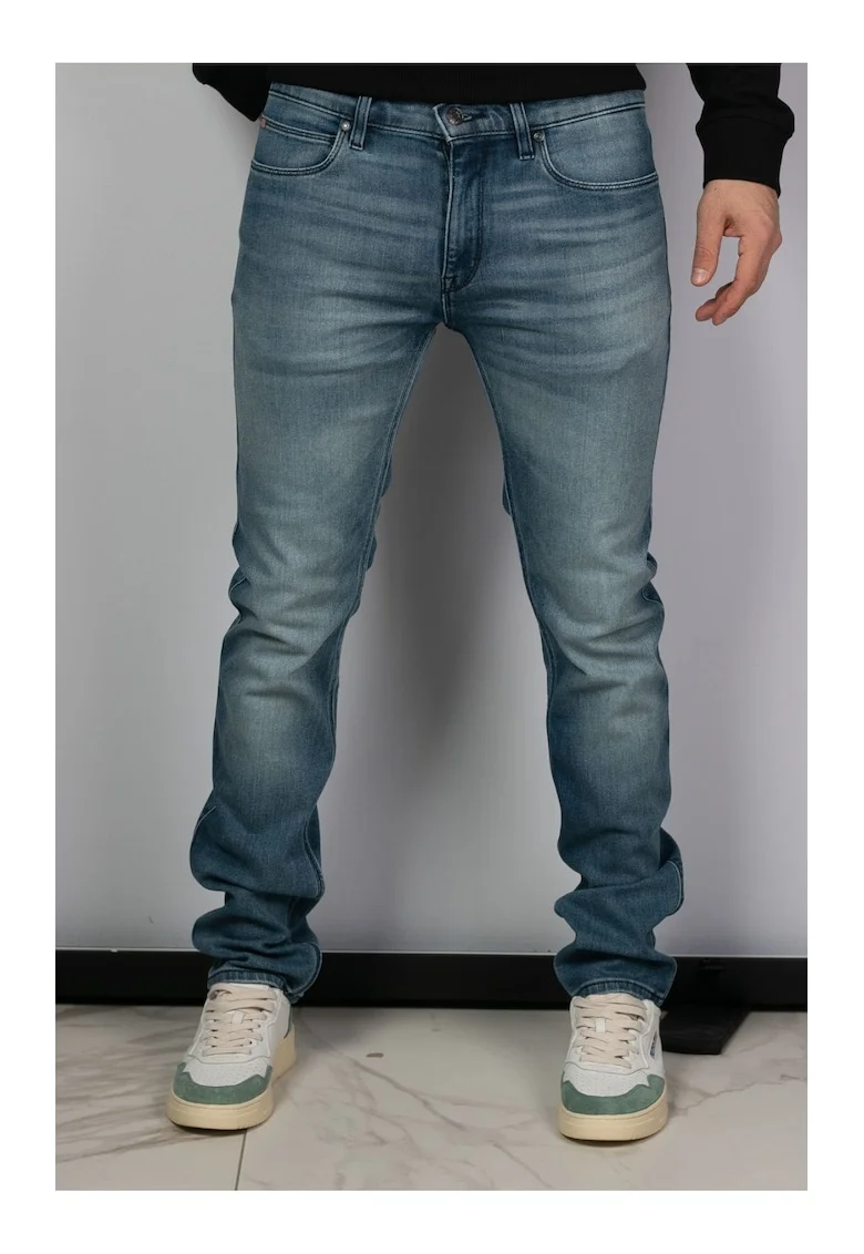 Blugi slim fit 708