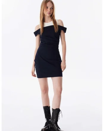 Rochie scurta cu decupaje pe umeri, Negru