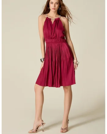 Rochie plisata cu croiala evazata, Visiniu