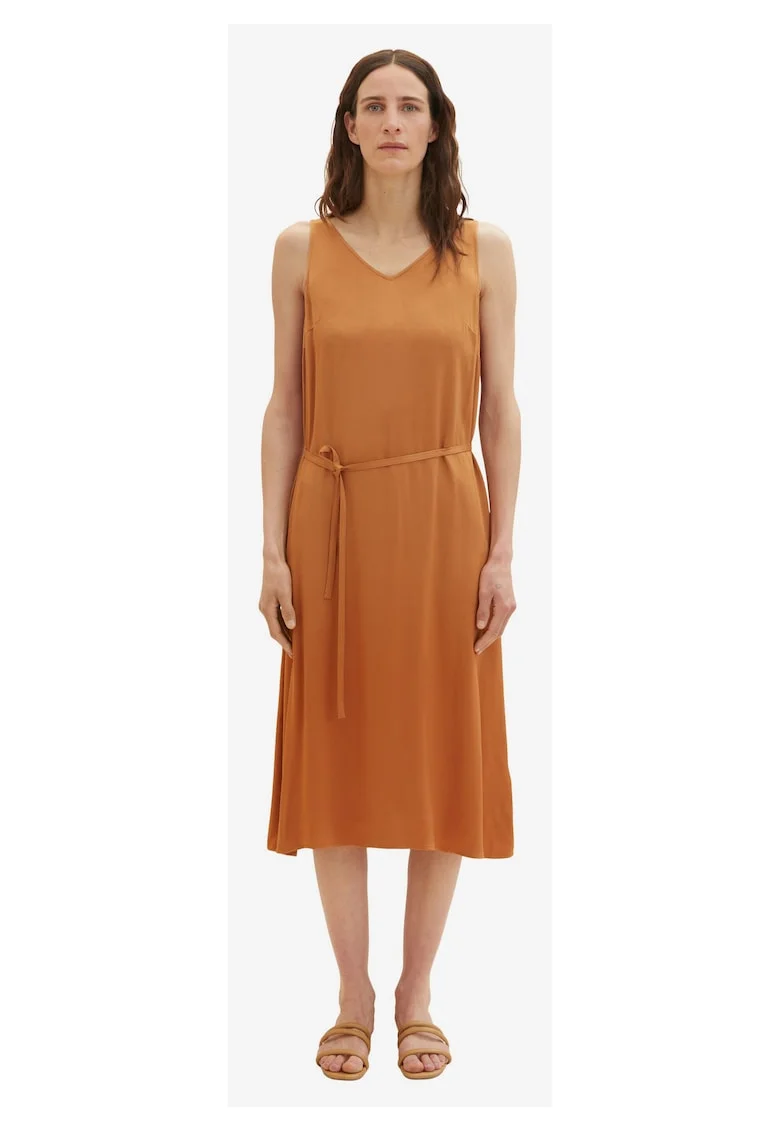 Rochie midi dreapta