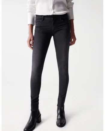 Blugi lungi skinny fit