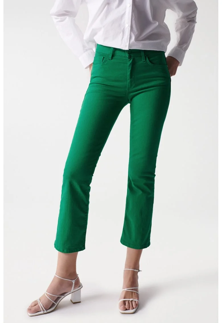 Blugi crop cu talie medie