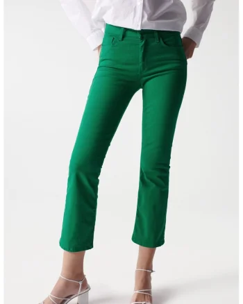 Blugi crop cu talie medie
