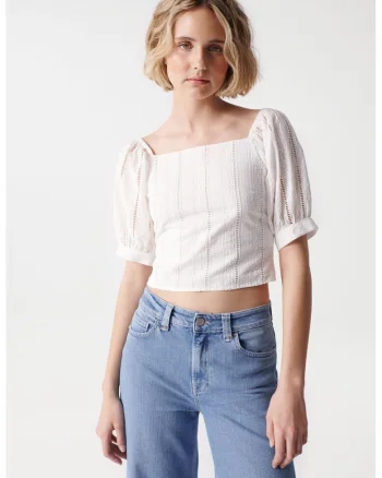 Bluza crop cu maneca scurta si decolteu patrat