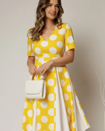Rochie DY Fashion galbena cu buline mari si pliuri ample in contrast