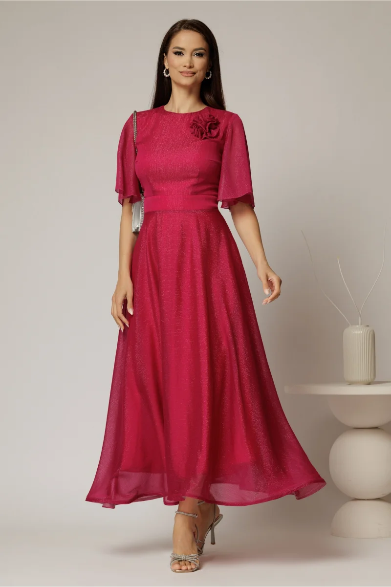 Rochie DY Fashion lunga magenta din voal cu fir lurex in clos cu accesoriu la bust