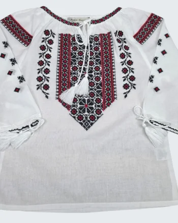 Ie traditionala fetite Mirela