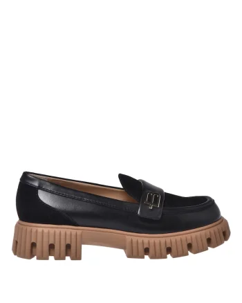Pantofi loafer din piele cu talpa demi-wedge si detaliu cu logo metalic, Negru
