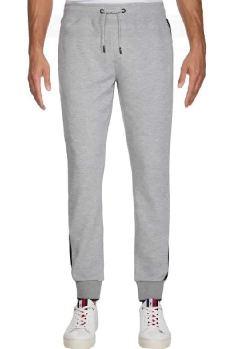 Pantaloni sport conici cu snur de ajustare,