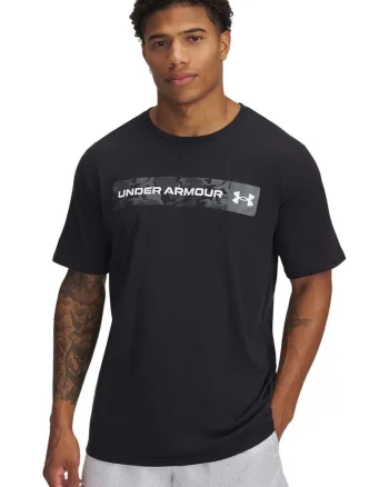 Tricou cu decolteu la baza gatului si imprimeu logo cu camuflaj, Negru stins
