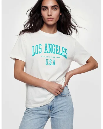 Tricou cu decolteu la baza gatului si text, Alb/Turcoaz inchis