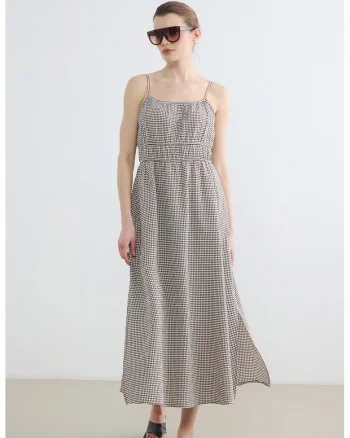 Rochie fara maneci cu model grafic, Maro inchis/Alb fildes