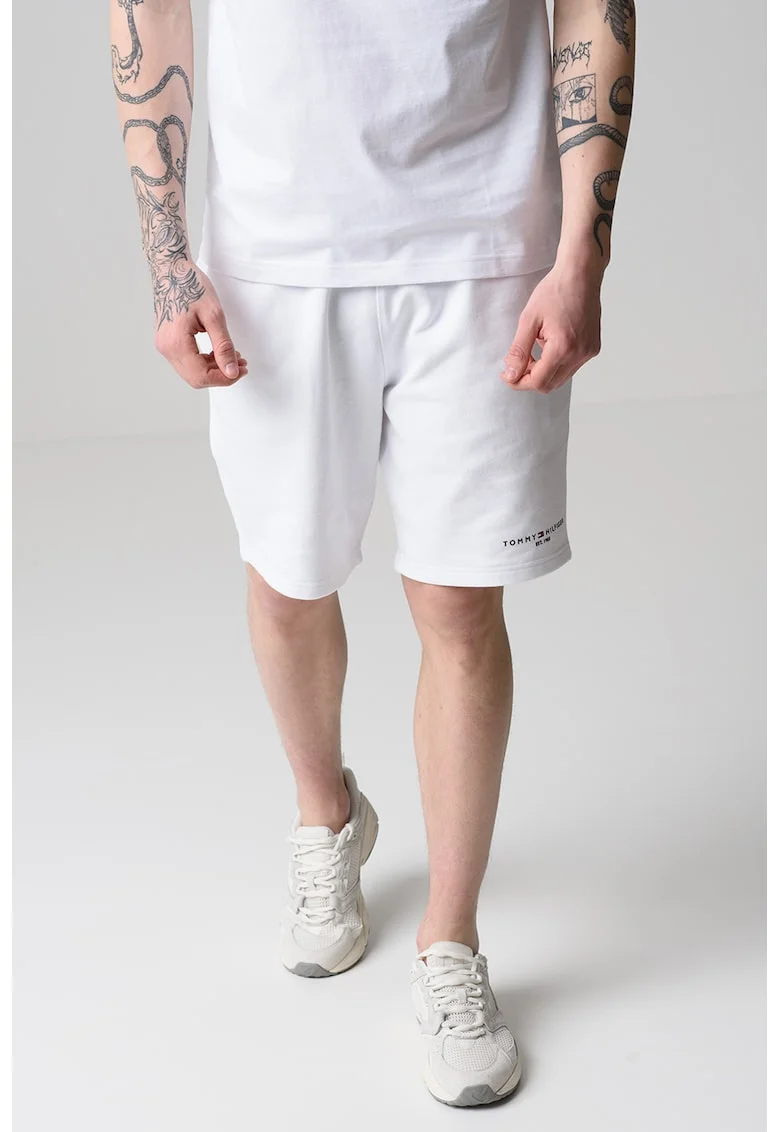 Pantaloni scurti cu logo si buzunare laterale, Alb optic