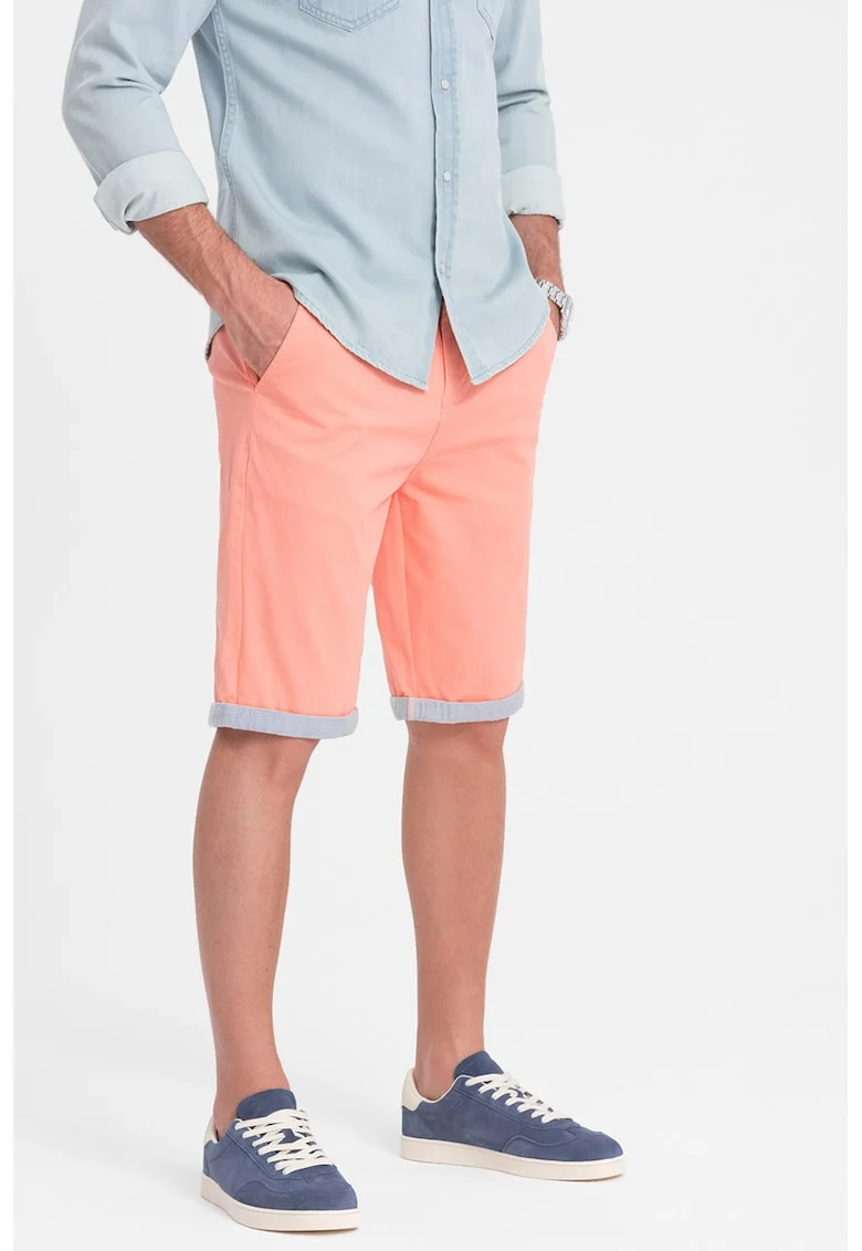 Pantaloni chino scurti cu terminatie contrastanta, Roz somon