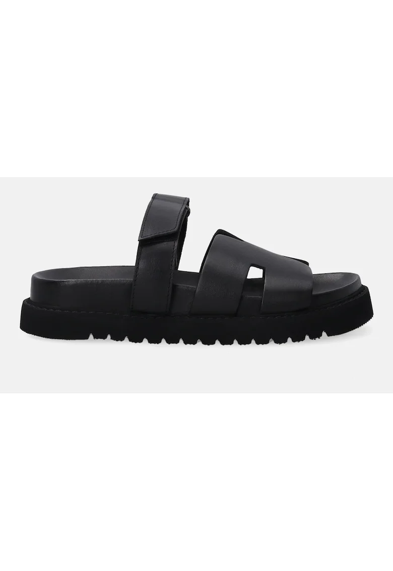 Papuci din piele cu velcro
