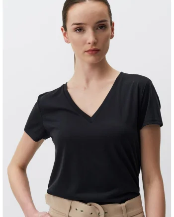 Tricou din amestec de modal cu decolteu in V