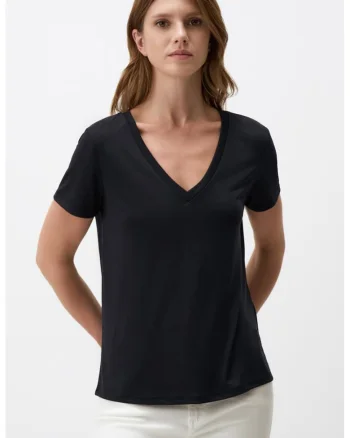Tricou din amestec de modal cu decolteu in V