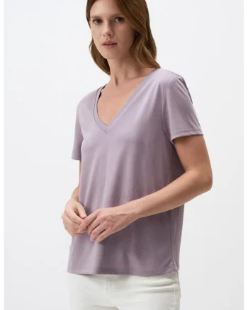 Tricou din amestec de modal cu decolteu in V