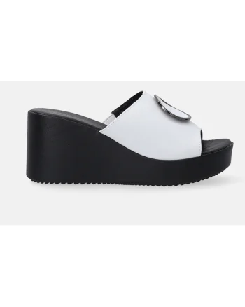 Papuci din piele naturala cu talpa wedge