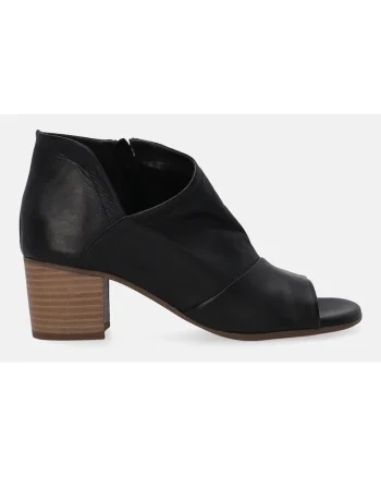 Sandale de piele cu varf decupat