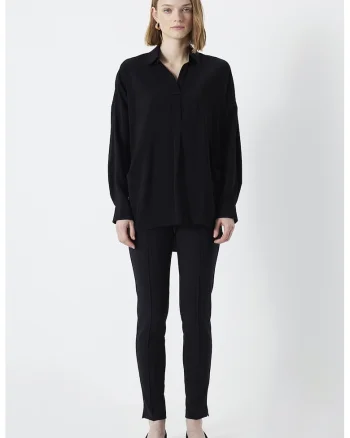 Bluza lejera cu guler, Negru