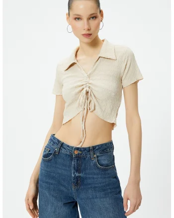 Tricou polo crop, Crem