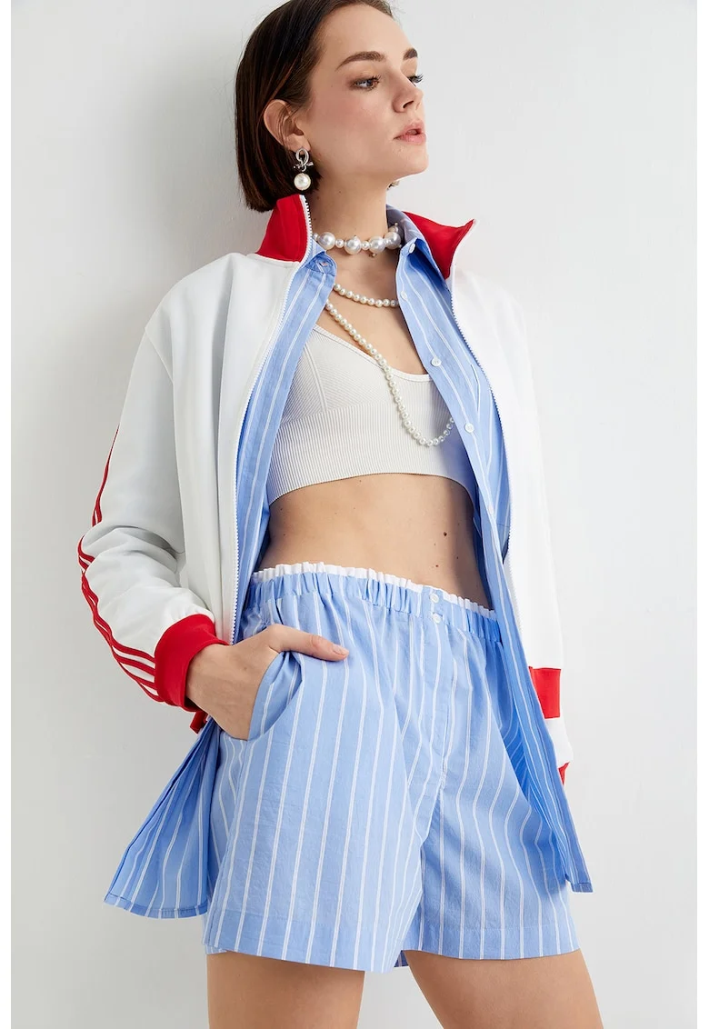 Pantaloni scurti cu dungi si talie inalta, Alb/Albastru pastel