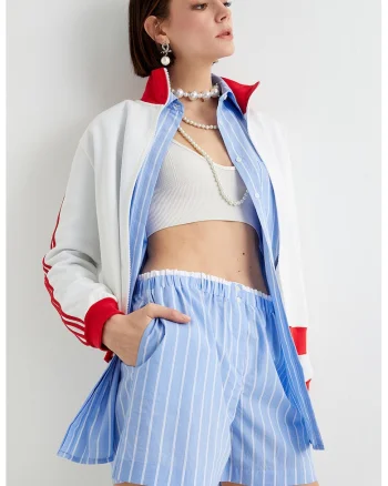 Pantaloni scurti cu dungi si talie inalta, Alb/Albastru pastel