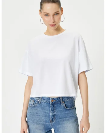 Tricou cu model in doua tonuri si decupaj pe partea din spate, Alb/Albastru lavanda