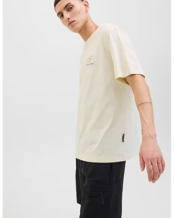Tricou cu logo discret pe piept si decolteu la baza gatului, Bej deschis