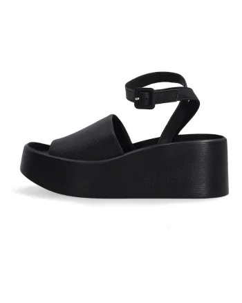 Sandale de piele cu talpa wedge si bareta pe glezna