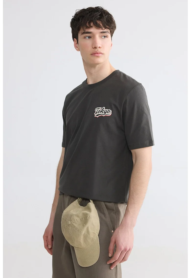 Tricou cu decolteu la baza gatului si imprimeu discret, Gri inchis