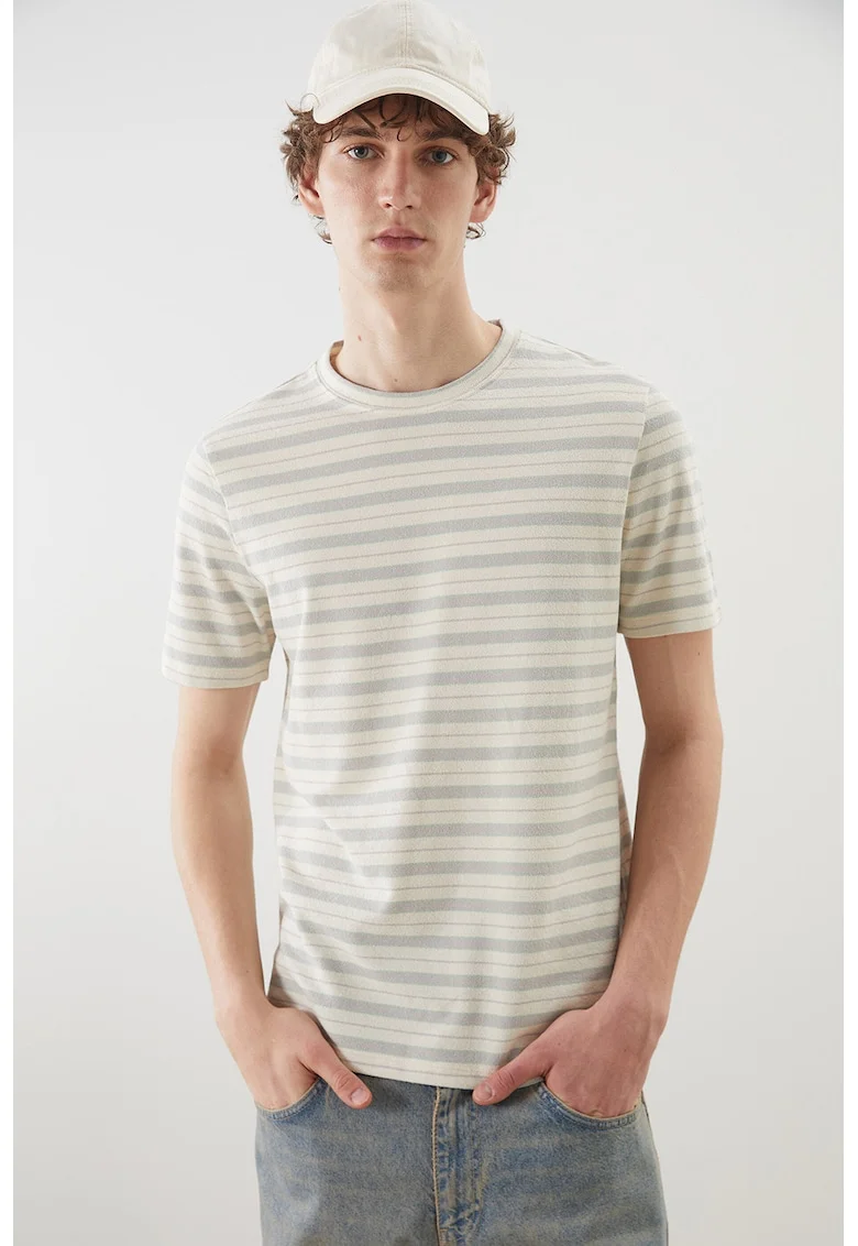 Tricou cu dungi si decolteu la baza gatului, Gri/Bej deschis