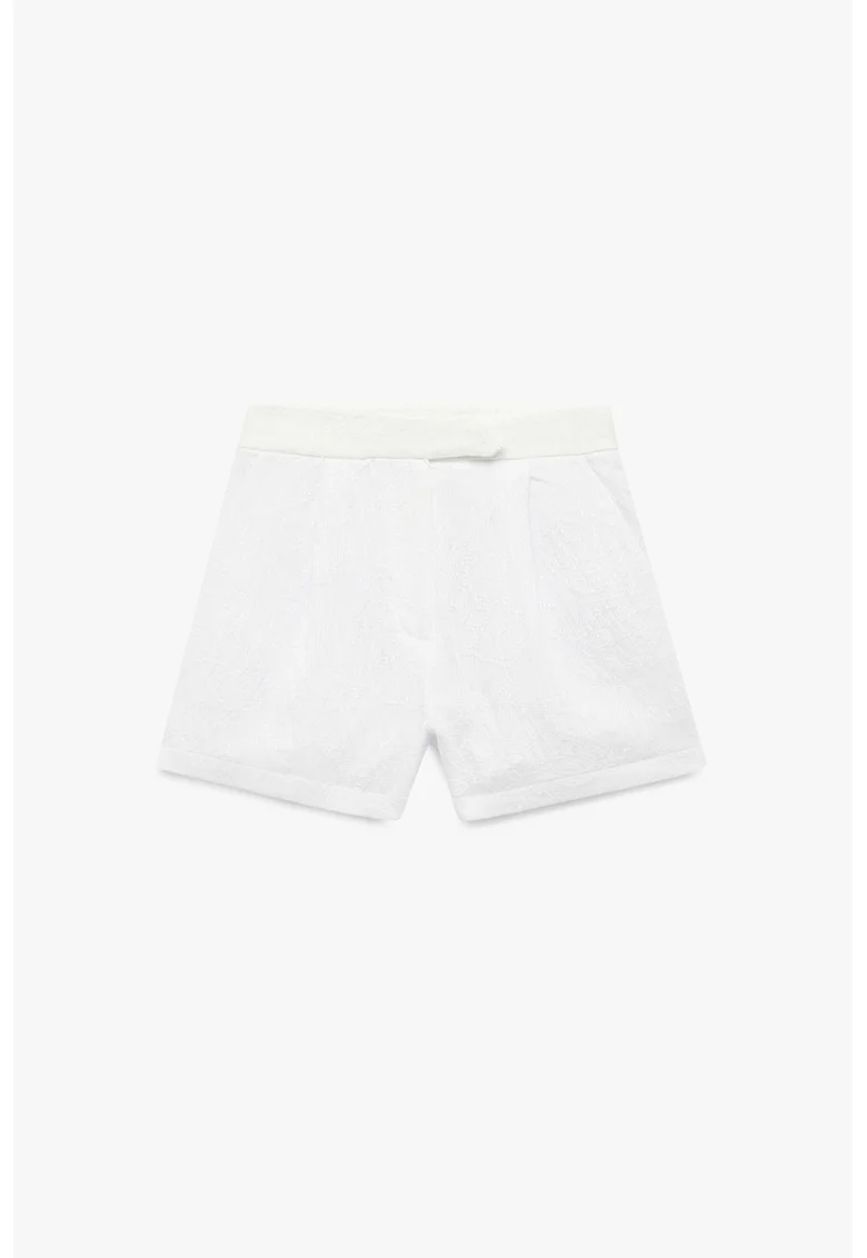 Pantaloni scurti lejeri, Alb optic