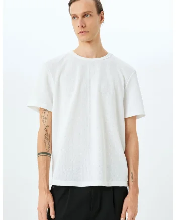 Tricou uni, Alb