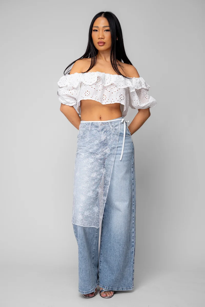 Blugi lungi elastici cu aplicatie din dantela Light Blue